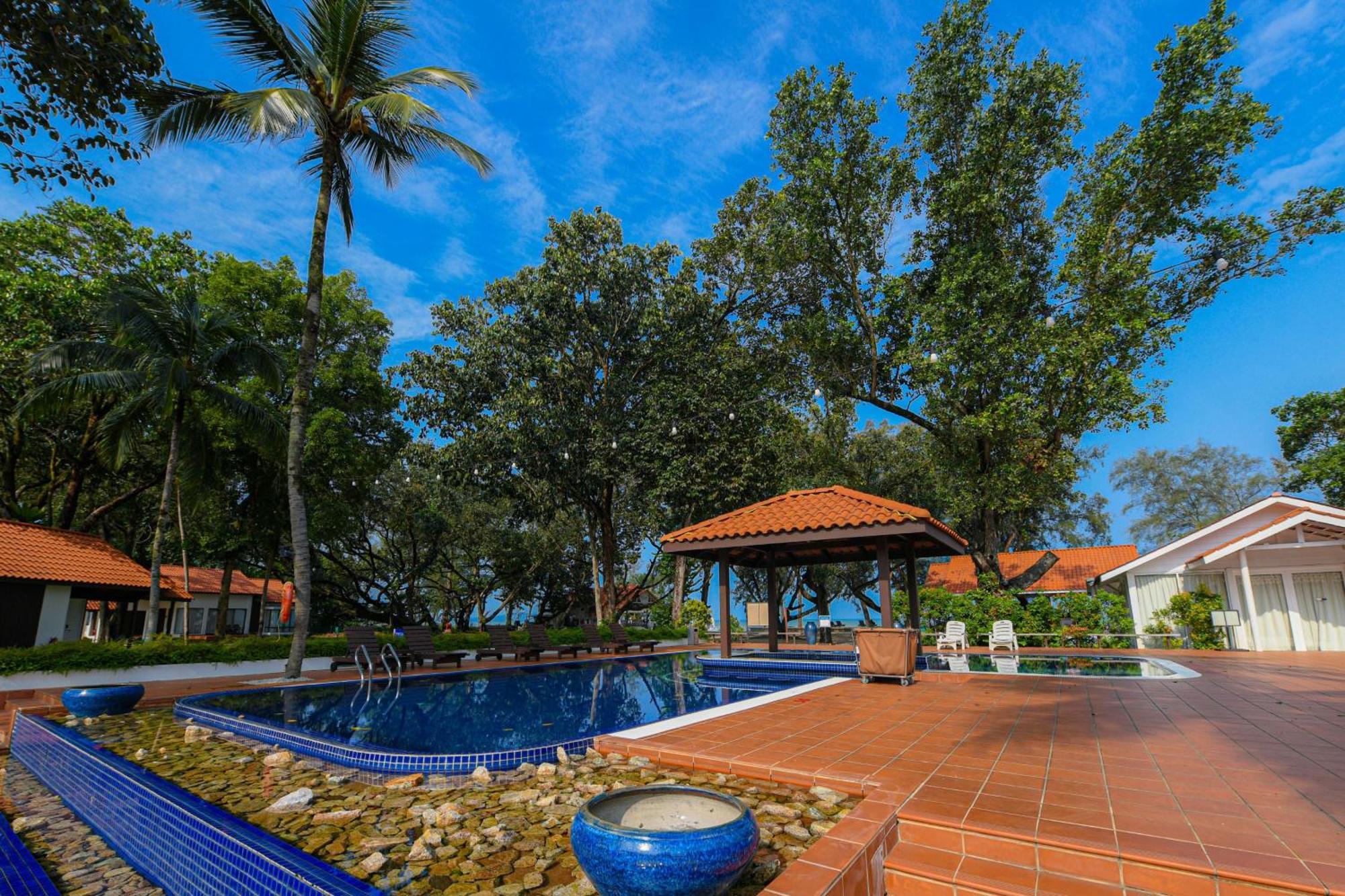 Adena Beach Resort Kuantan Ngoại thất bức ảnh