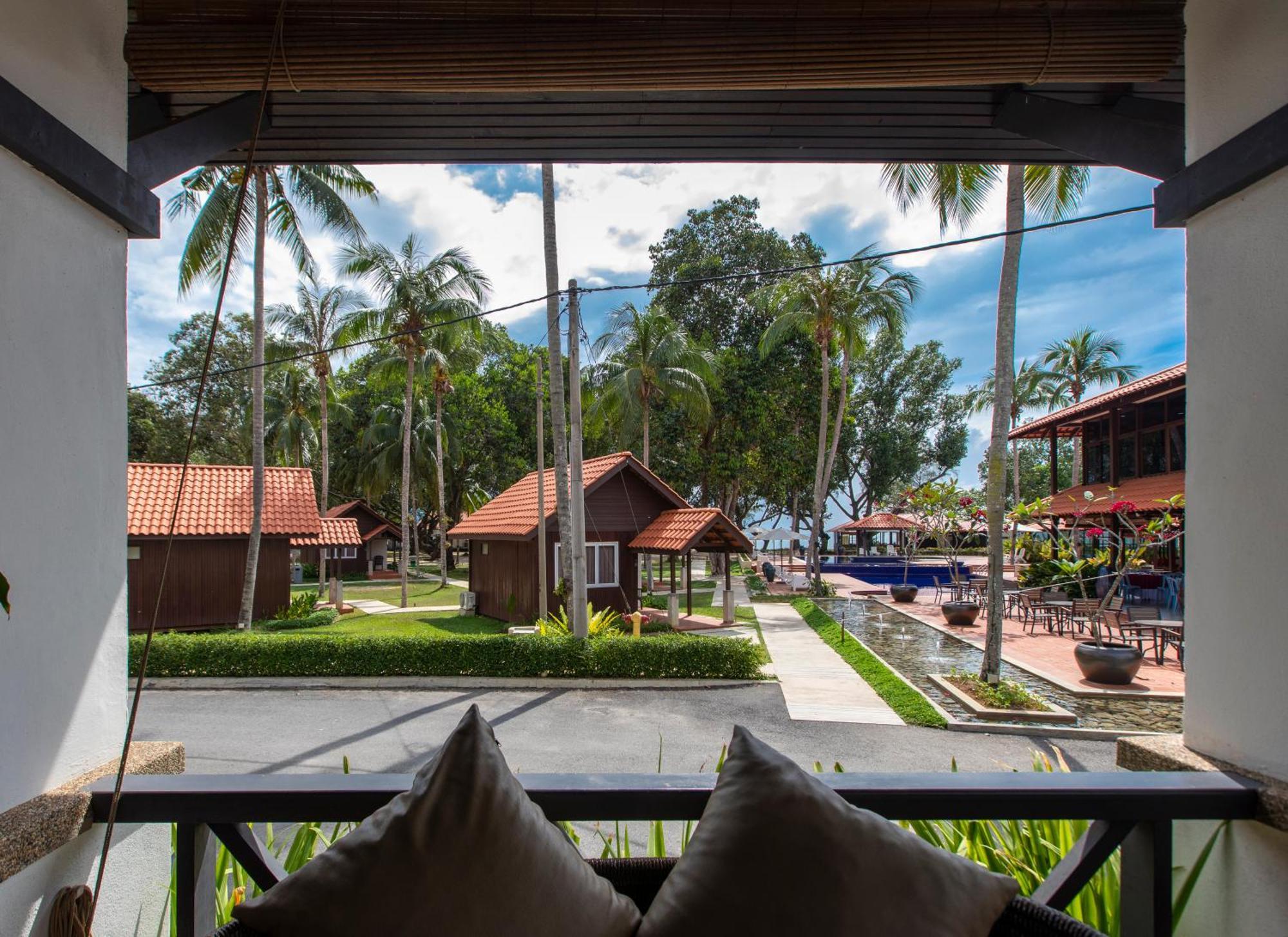 Adena Beach Resort Kuantan Ngoại thất bức ảnh